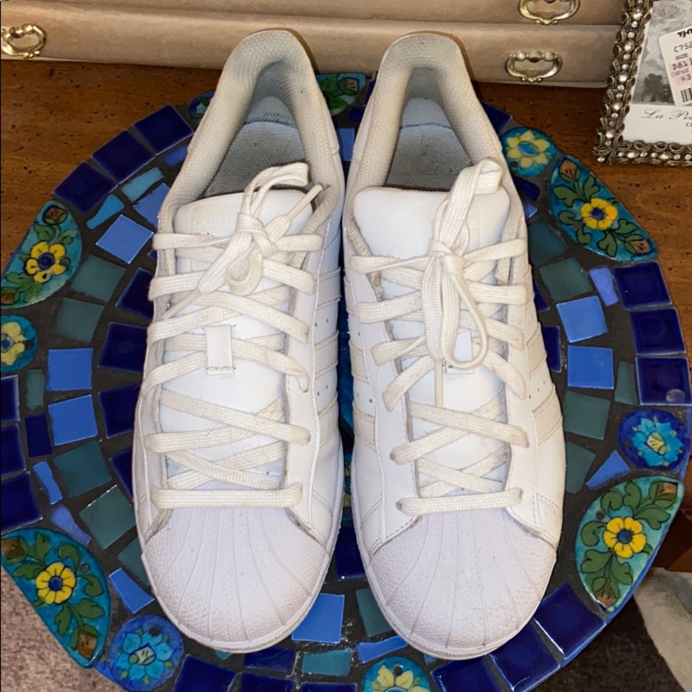 Shell Toe Adidas All White Size 7